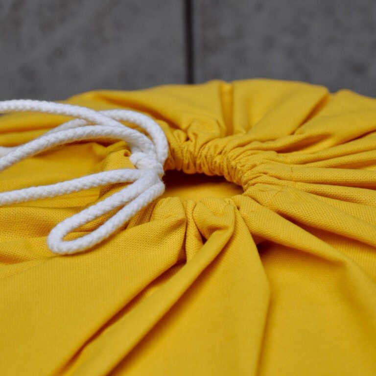 Hast du gute Vorsätze für’s neue Jahr? LaYoga Cushion von pedilu – Verschluss, Beispiel von elbmiezen