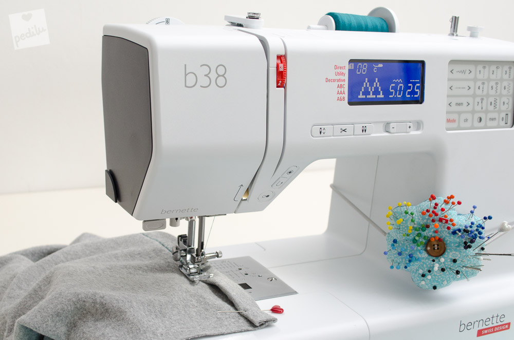 Neue Nähmaschine bernette 38